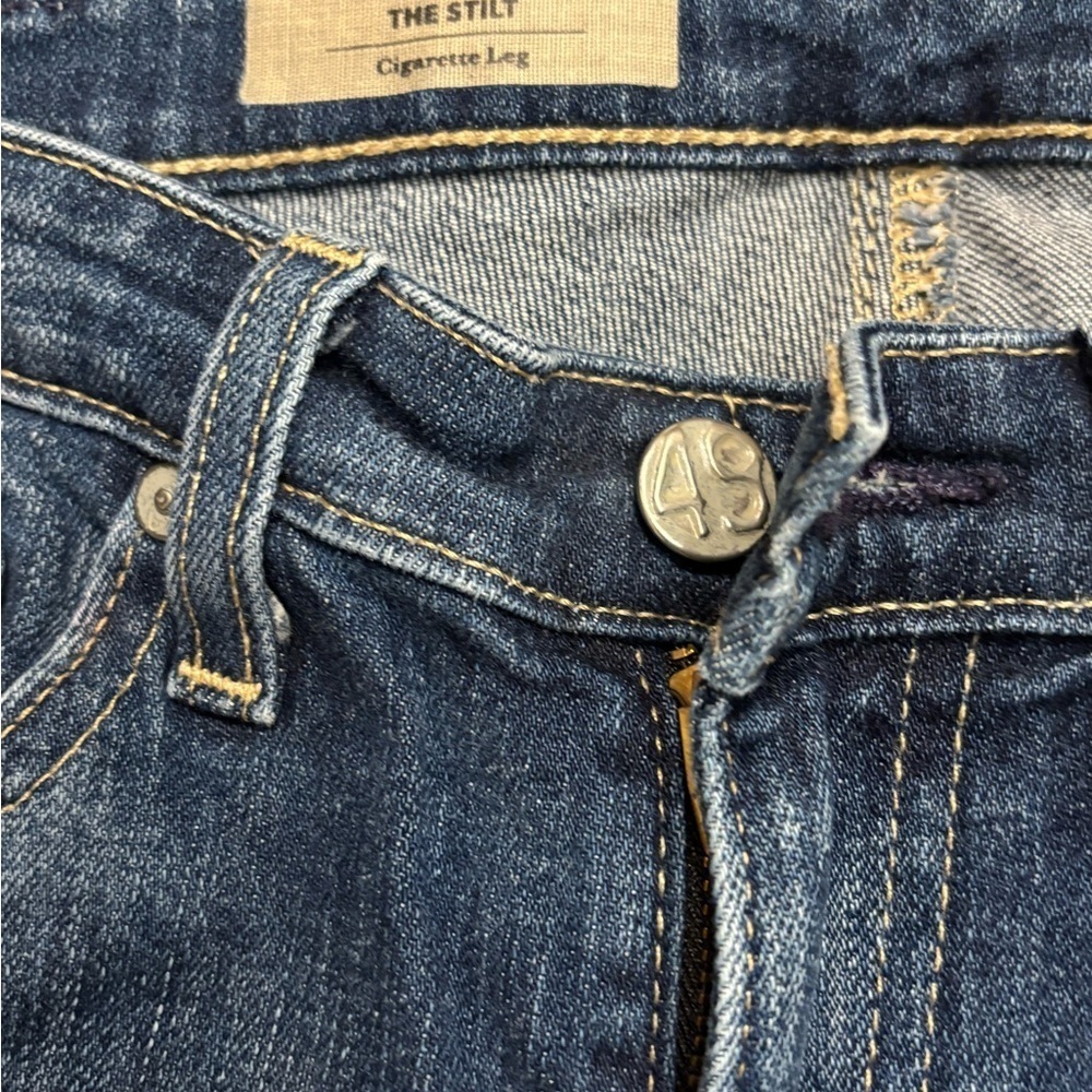 Ag Adriano Goldschmied Blue Jeans with Distinctive Back Pocket Design - Picture 6 of 8